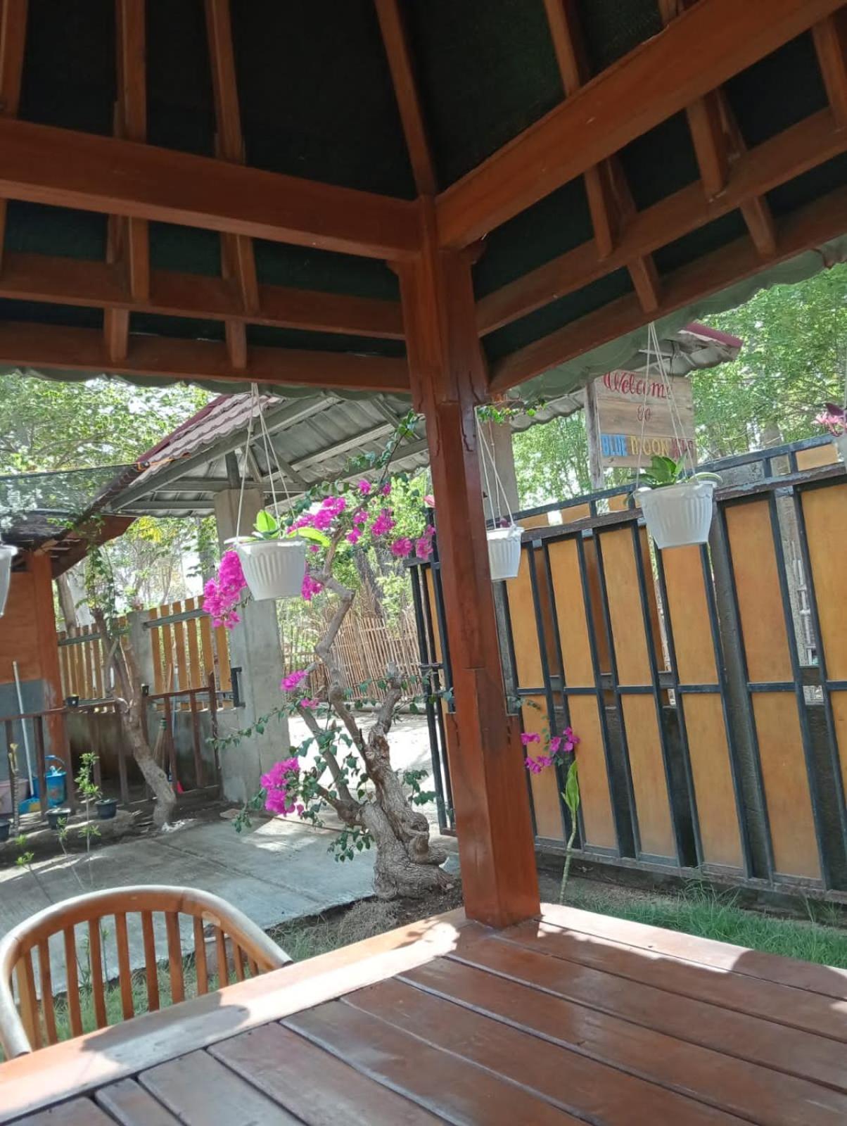 Blue Moon Meno Hotel Gili Meno Kültér fotó