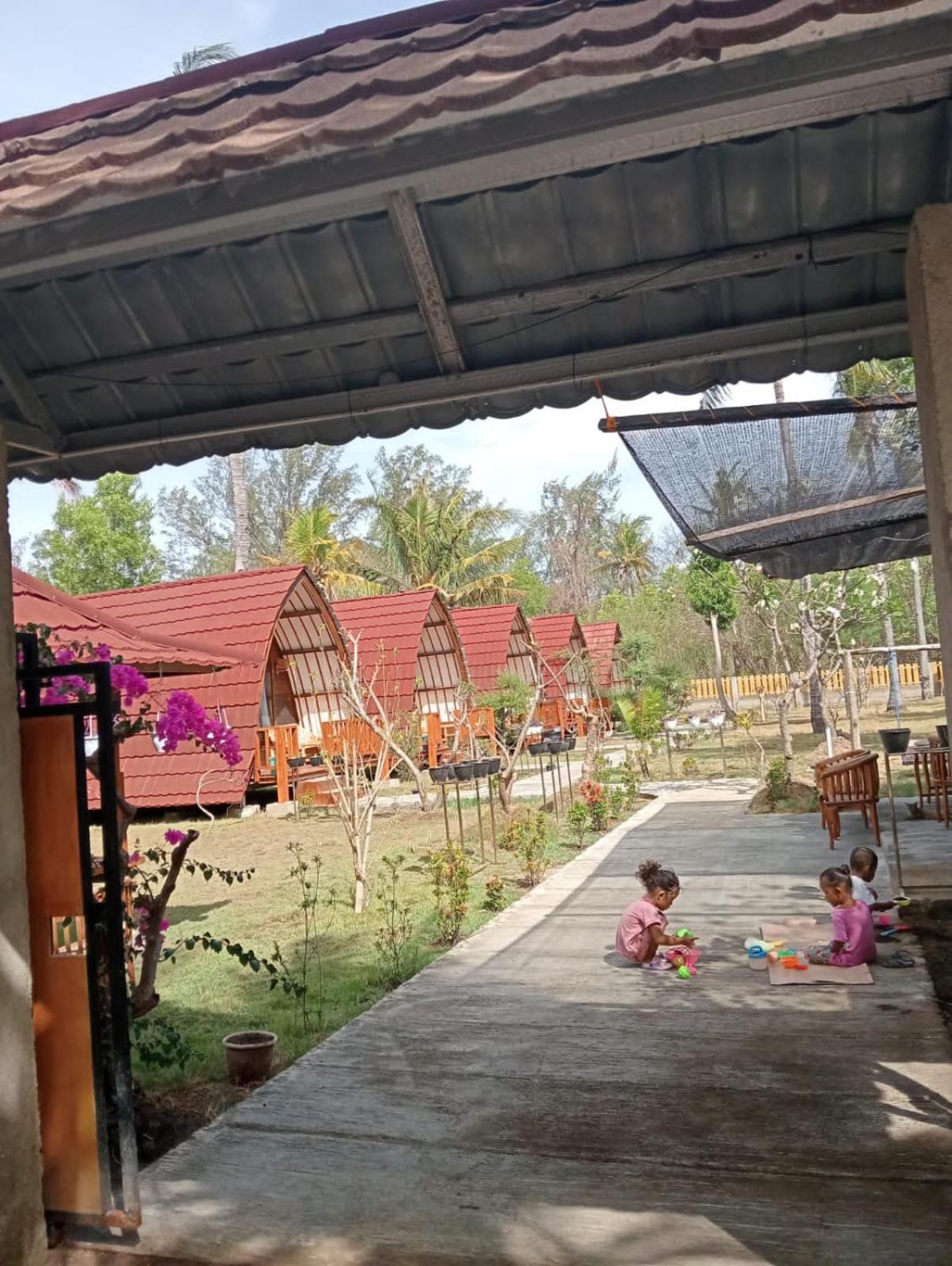 Blue Moon Meno Hotel Gili Meno Kültér fotó