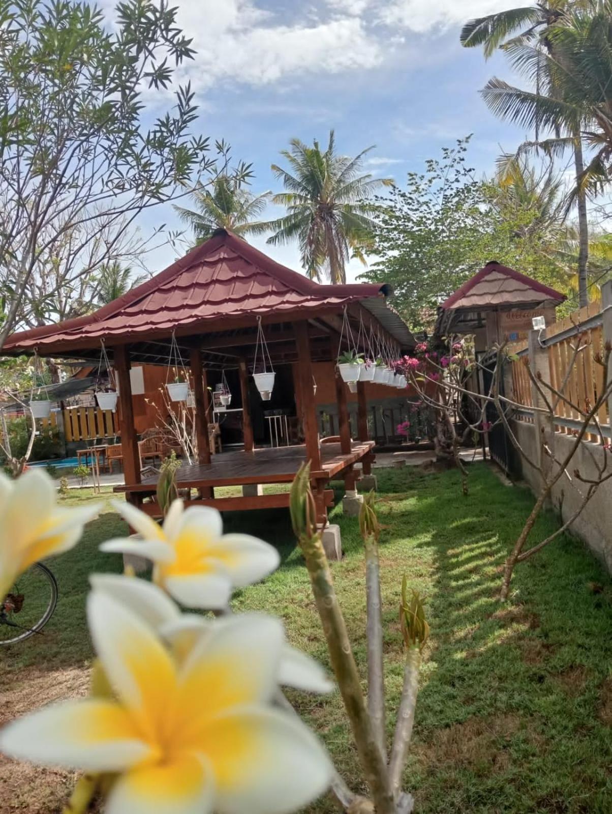 Blue Moon Meno Hotel Gili Meno Kültér fotó